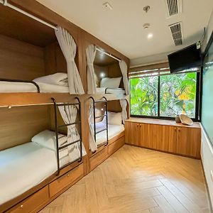 Dormitory Room Mixed
